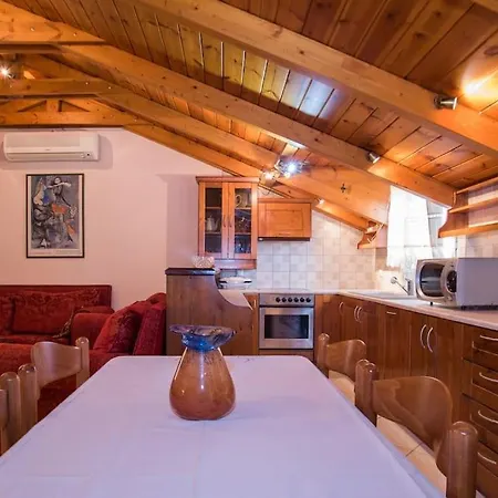 Luxury Artistic Taste Top Floor * Ambelokipoi (Zakynthos)