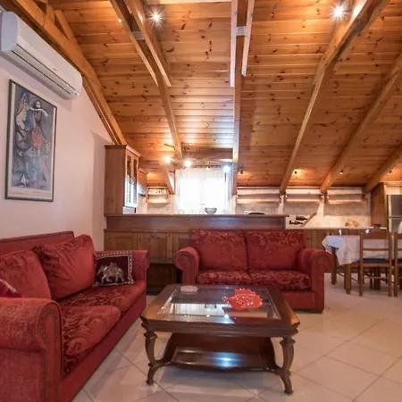 Luxury Artistic Taste Top Floor *